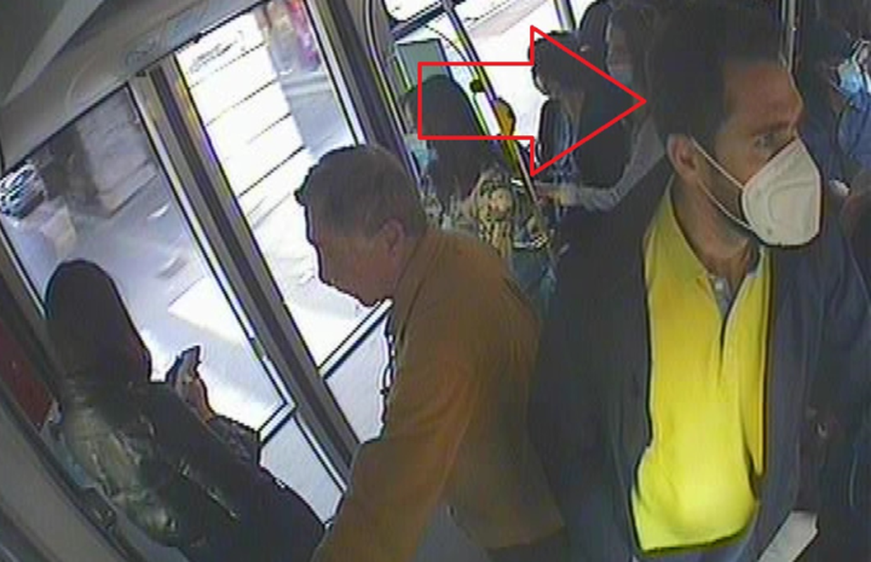 Jeste li ga vidjeli? Policija ga traži zbog  slučaja zlostavljanja djevojčice u tramvaju