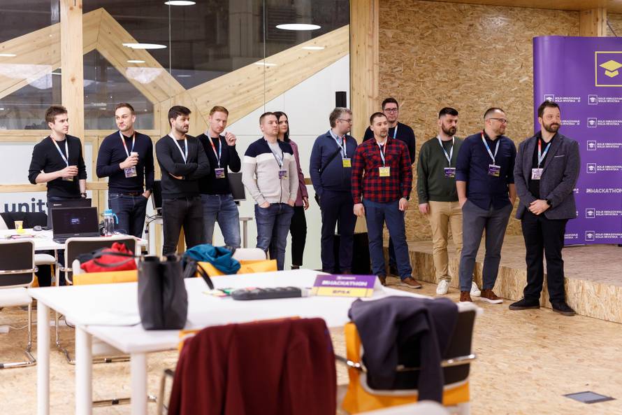 Počelo natjecanje 24sata Hackathon