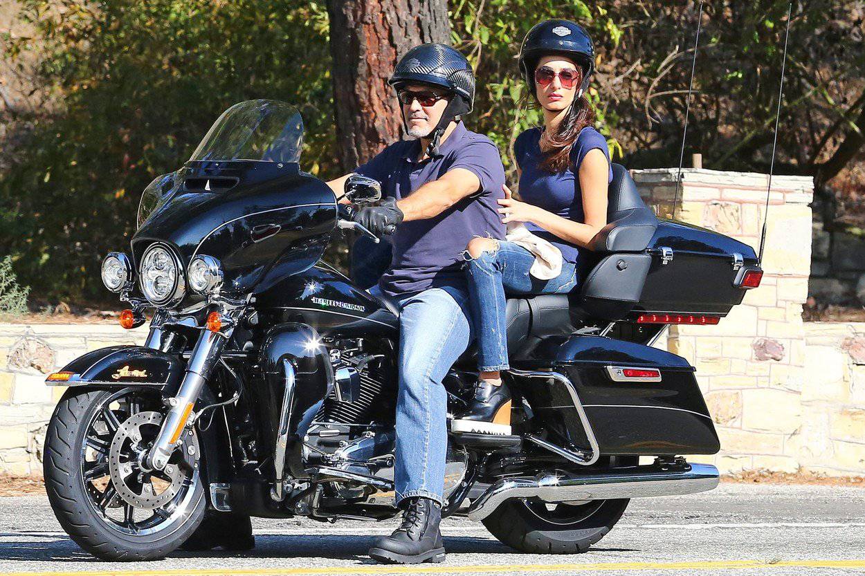 Exclusive... George Clooney & Amal Clooney Go FOr A Ride On His Harley In LA ***NO USE W/O PRIOR AGREEMENT - CALL FOR PRICING***