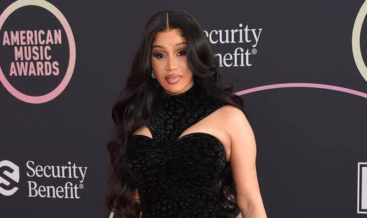 Cardi B na obiteljski izlet nosila torbicu 'tešku' 11. 000 eura