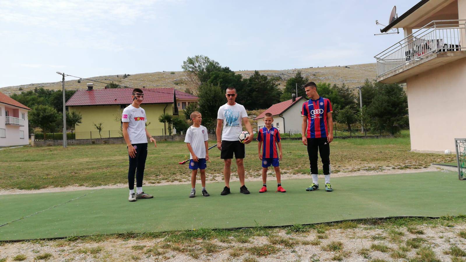 Djed Božo odveo ga u Hajduk, a nakon derbija nazvao je tatu: 'Rekao sam ti da ne brineš'