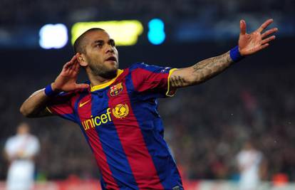 Alves: Da mogu, sam bih kupio Neymara i doveo ga u Barcu