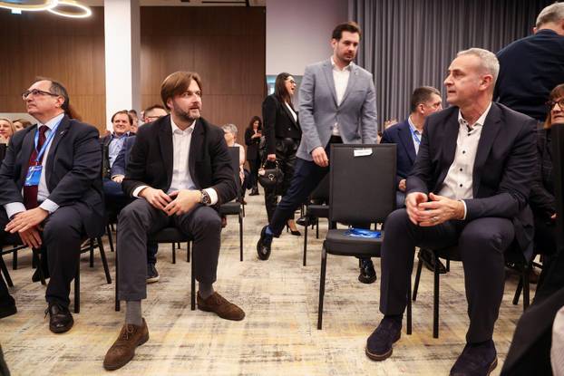 Tribina pod nazivom "Može li Hrvatska mladima osigurati priuštivo stanovanje?"