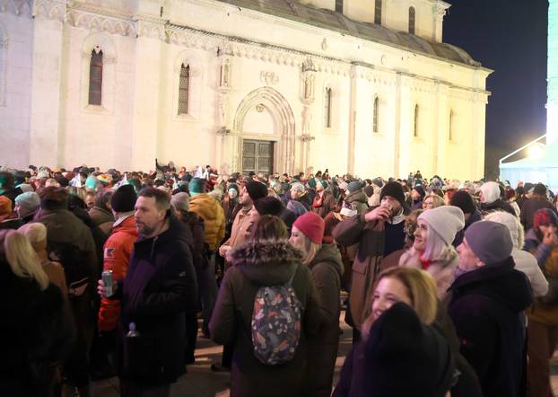 Šibenik:  Britanski trip-hop bend Morcheeba uveo je šibencane i njihove goste u novu 2026.godinu