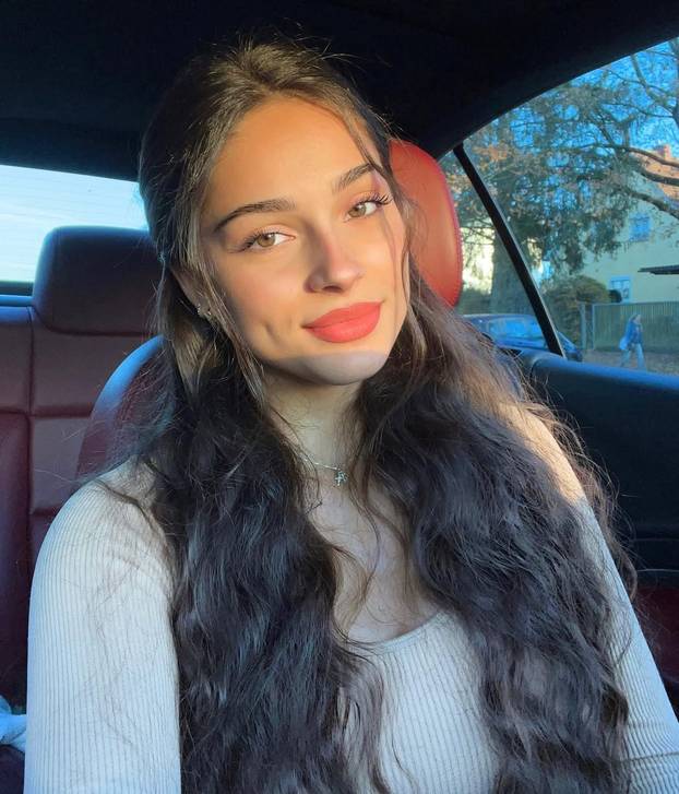 FOTO Julia je osvojila srce hit dinamovca. Godinama su skupa