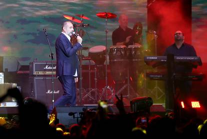 FOTO Spektakl u Imotskom: Evo kako je izgledao koncert Bulića, Thompsona i Zečića na stadionu