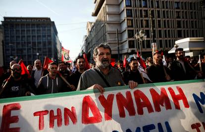 Protiv mirovinske reforme  prosvjedovalo 15.000 Grka