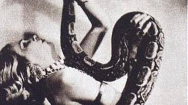 Štefica je osvojila Paris plešući sa zmijama od čak 5 metara!