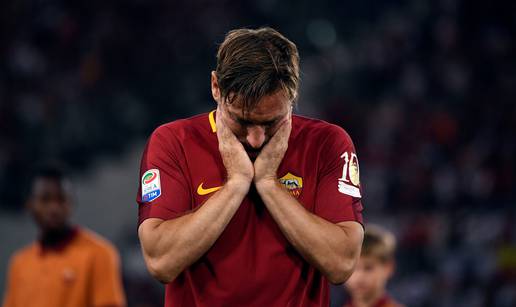 Nedavno je ostao bez oca Enza: Totti pozitivan na korona virus