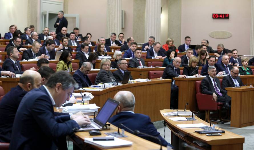 Šok u Saboru: Zastupnici će morati raditi već u ponedjeljak
