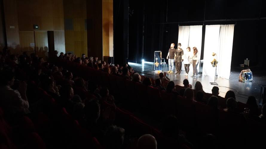 Premijera predstave „Medvjed“ u Kulturnom centru Travno