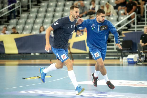 Zagreb: Zagrijavanje uoči utakmice EHF Lige prvaka, RK Zagreb - THW Kiel