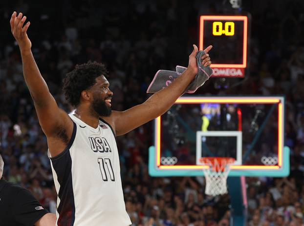 Basketball - Men's Semifinal - United States vs Serbia