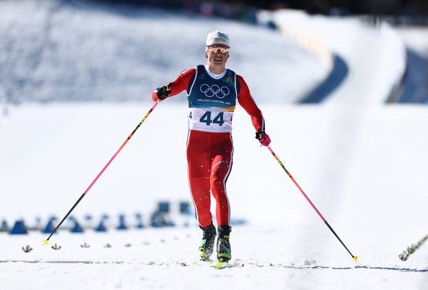 Cross-Country Skiing - Men's 10km Interval Start Free