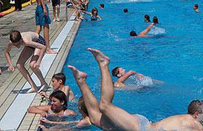Dvojica dječaka otrovala se na bazenu u Bjelovaru