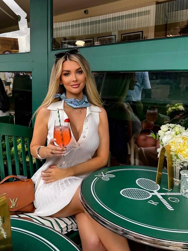 FOTO Iza seksi figure krije se prava feministkinja koja ne šuti