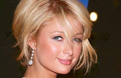 Paris Hilton želi usvojiti četiri male verzije sebe