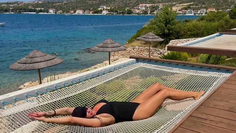 FOTO Zanosna Splićanka pliva s dupinima, a u ringu je zbog oca. Nedavno se i zaručila...