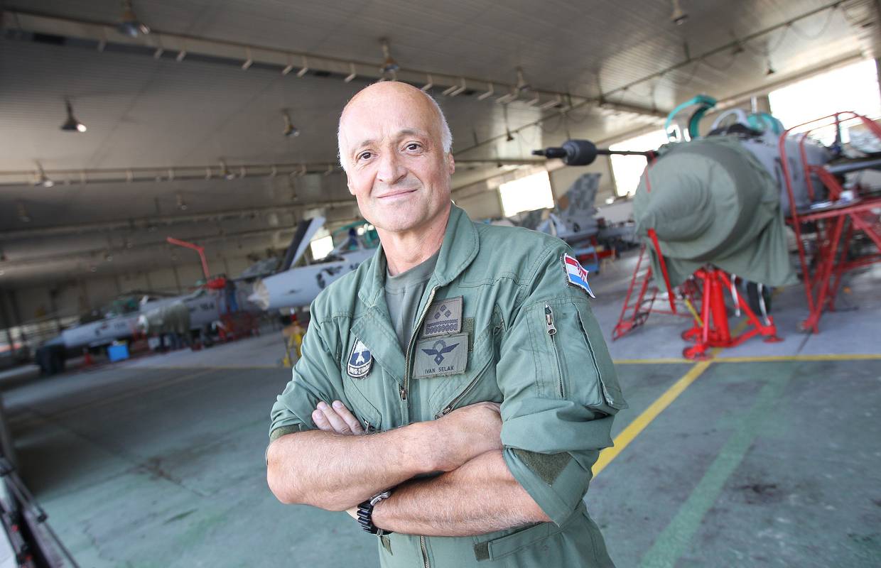 Legendarni pilot Selak: Trebaju nam avioni, ali ne leteće kante
