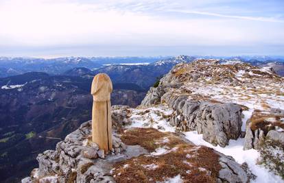 Zamislite da se popnete na vrh planine i gore vas dočeka - ovo