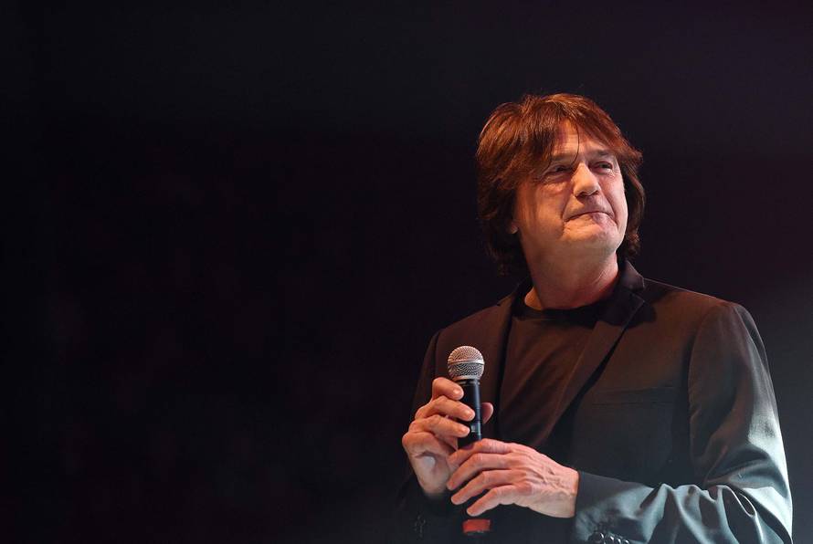 Zdravko Čolić: 'Više od misica me uzbuđuju jedre sobarice...'