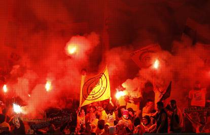Opet neredi: Navijači Dynamo Dresdena divljali u Dortmundu