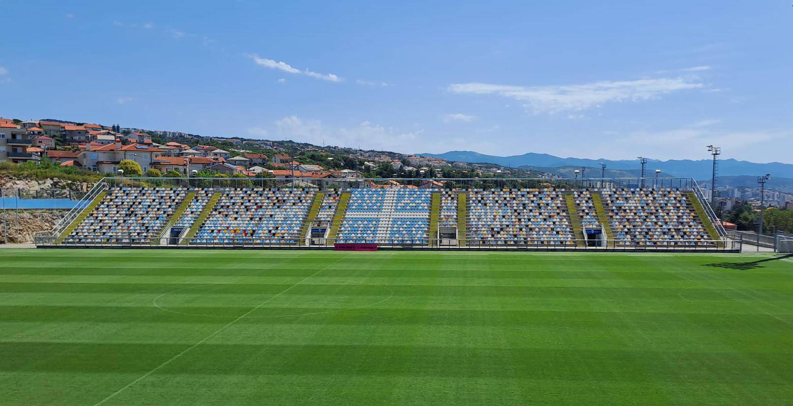 Rijeka obnovila tribinu nakon nereda u Kupu, stiže Prosinečki: 'Napad na Dinamo? Neozbiljno'