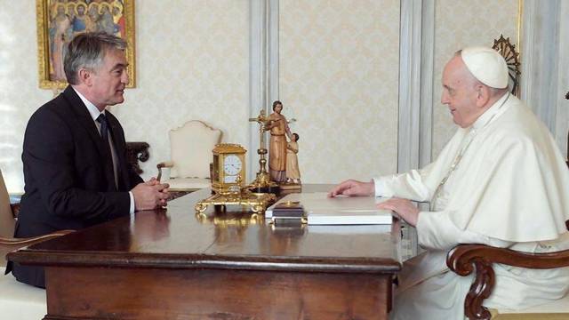 Željko Komšić u Vatikanu se susreo s papom Franjom