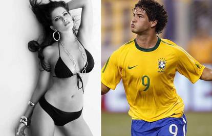 Pato nakon raspada braka ljubi zanosnu Miss Brazila