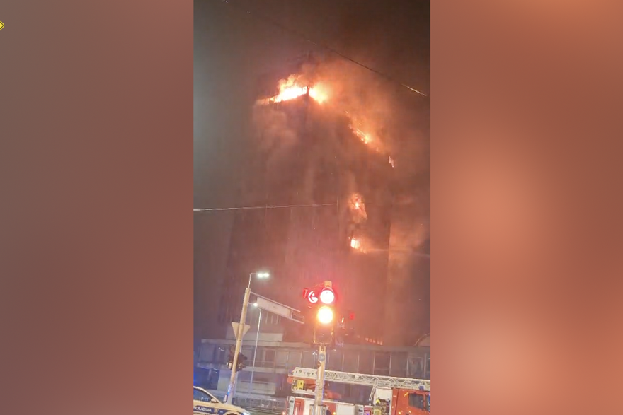 Čitatelji snimili kako gori Vjesnik