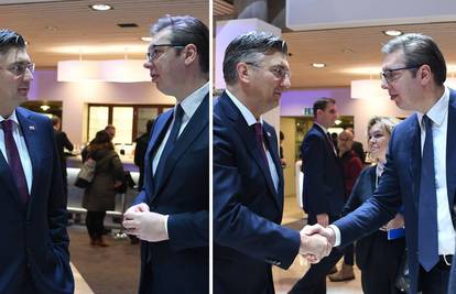 Vučić se pohvalio fotkama s Plenkijem na forumu u Davosu