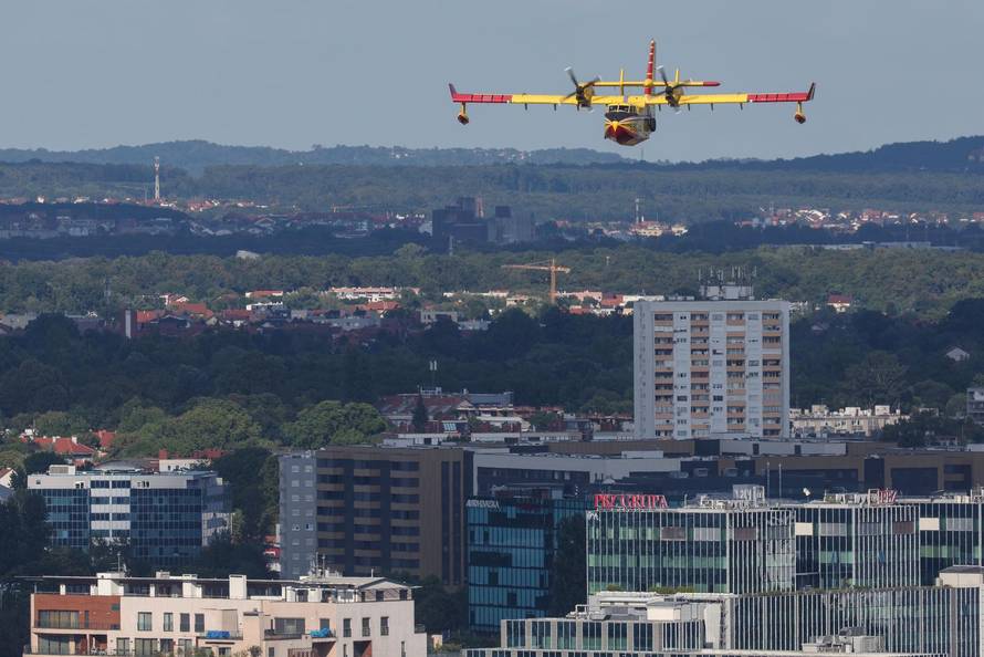 Zagreb: Generalna proba svečanog vojnog mimohoda - zračne snage 
