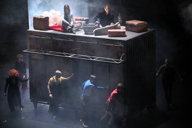 Zagreb: Premijera predstave "Carmina Burana" u kazalištu Gavella