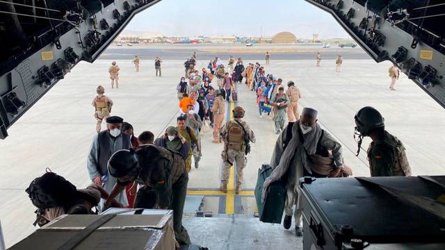 Spain airlifts Spanish embassy staff and Afghans who worked with them from Kabul