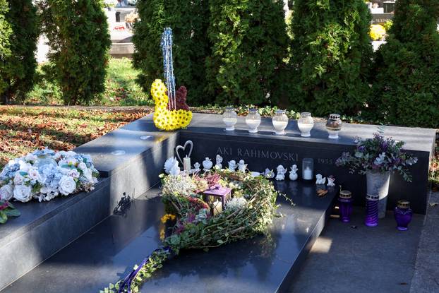 Zagreb: Svi sveti groblja poznatih osoba