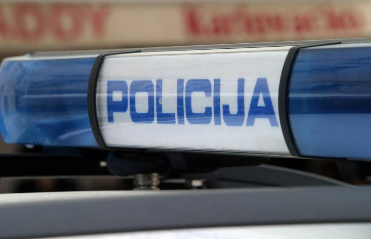 Međimurski lopov: U dvije trgovine ukrao po bocu rakije