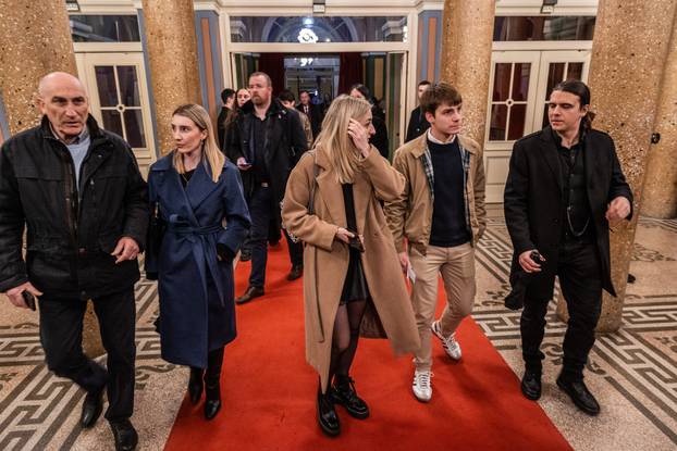 Split: Poznati na premijeri predstave "Požari"