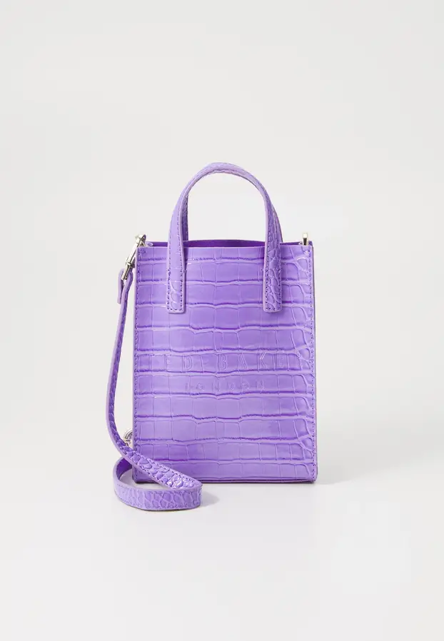 FOTO Divne male torbe: 20 chic ljepotica za razne stilske igre