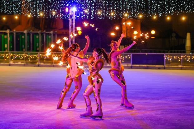 FOTO Otvoren je Ice Wonderland u Varaždinu: Najveće i najljepše klizalište u Hrvatskoj