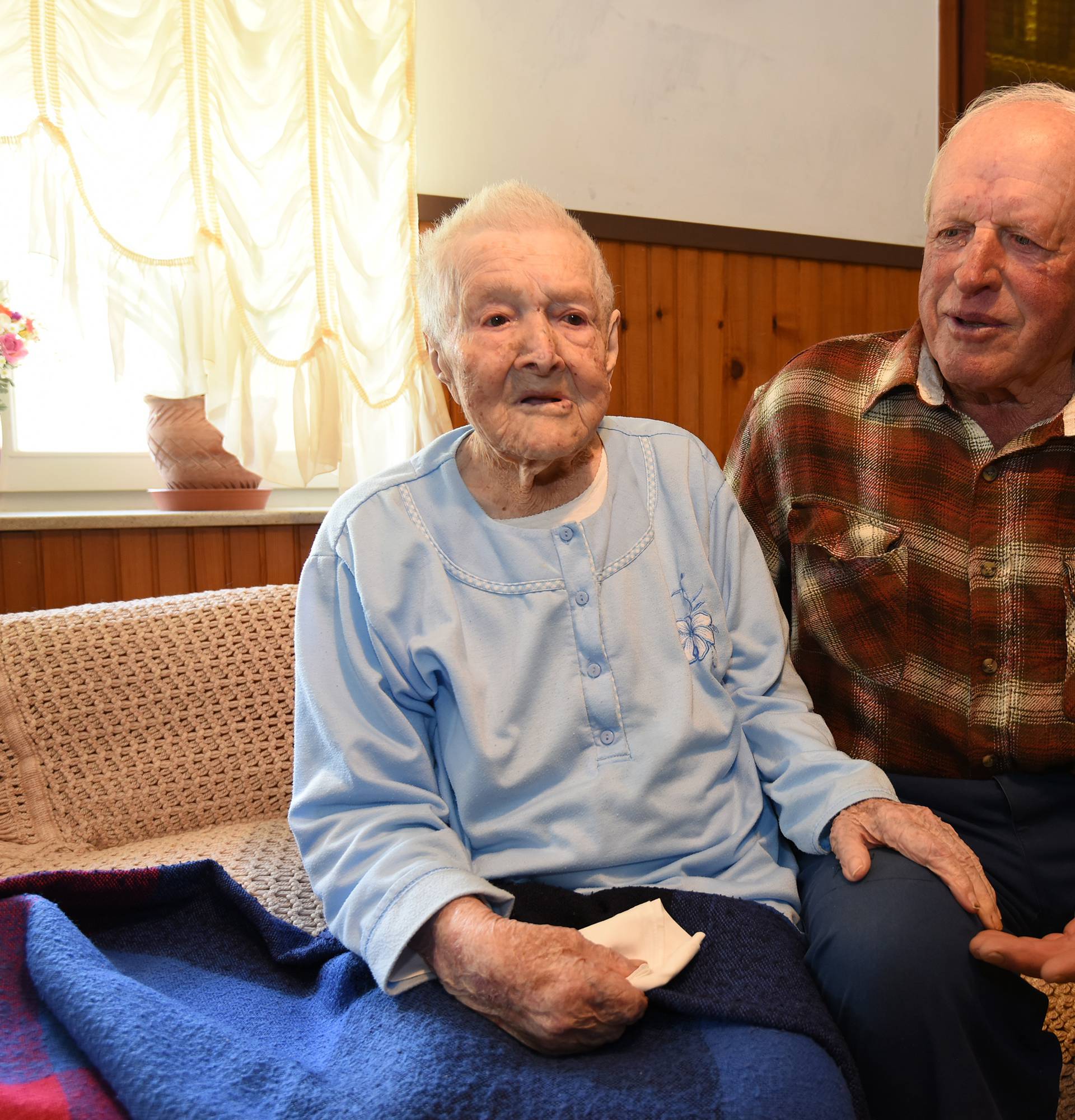 Sa 107 godina najstarija je  u zemlji: 'Tajna su rakija i pršut'