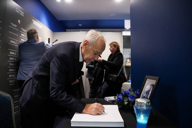 Komemoracija u čast legende kluba Dinamo Marijana Čerečeka