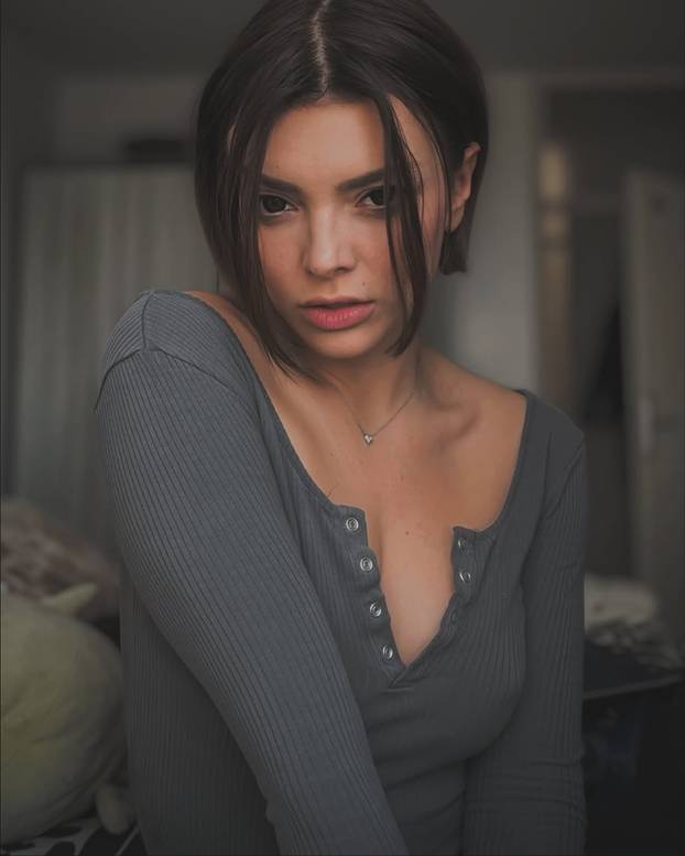 FOTO Ella je oduševila novom frizurom! Evo kako se mijenjala od 'Dvornikovih' do danas...