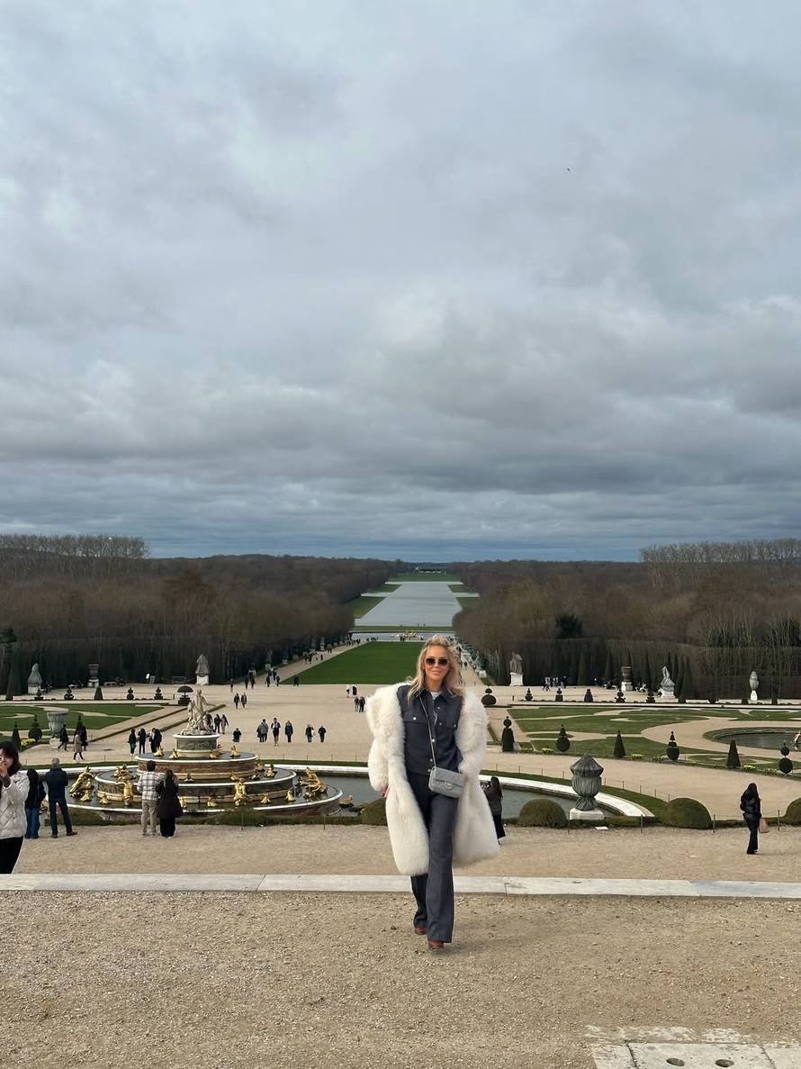 FOTO Pogledajte u čemu se nakon romantičnog vikenda u Parizu s Majom vozio Šime Elez