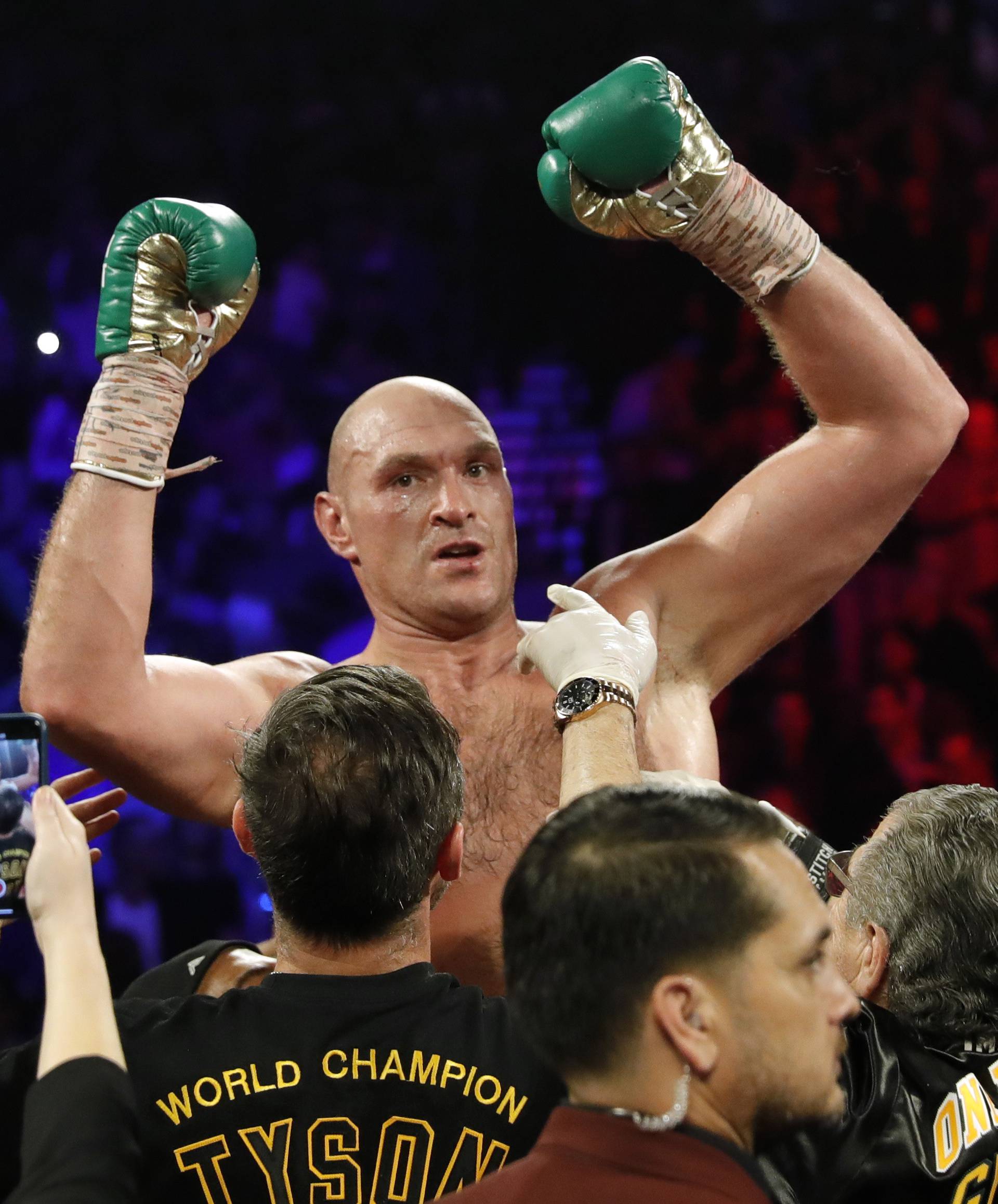 Deontay Wilder v Tyson Fury - WBC Heavyweight Title