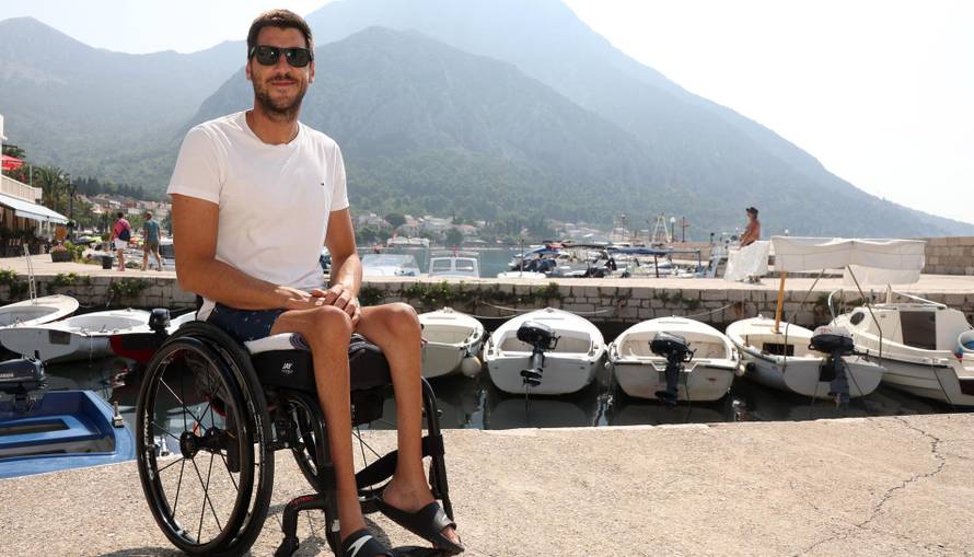Gradac: Dino Sinovčić, plivač paraolimpijac