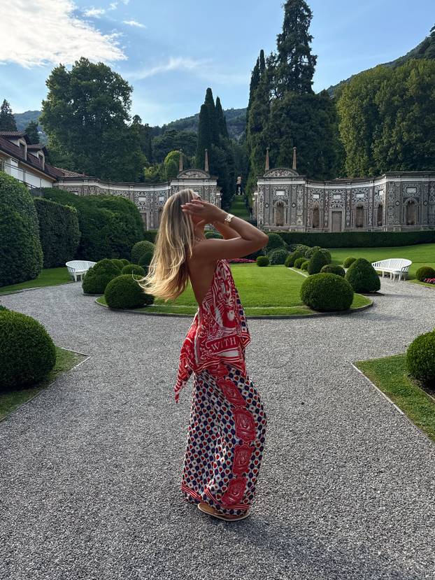 FOTO Jutta je čudo! Evo kako izgleda kad iz kombinezona uskoči u bikini. I tada dominira