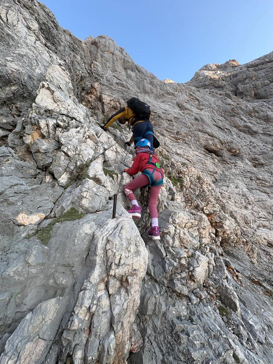 Angela (7) je djevojčica bez granica! 'Ne idem još ni u školu, a već sam osvojila Triglav'
