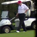 Umrlo 100.000 Amerikanaca, a Donald Trump uživa na golfu