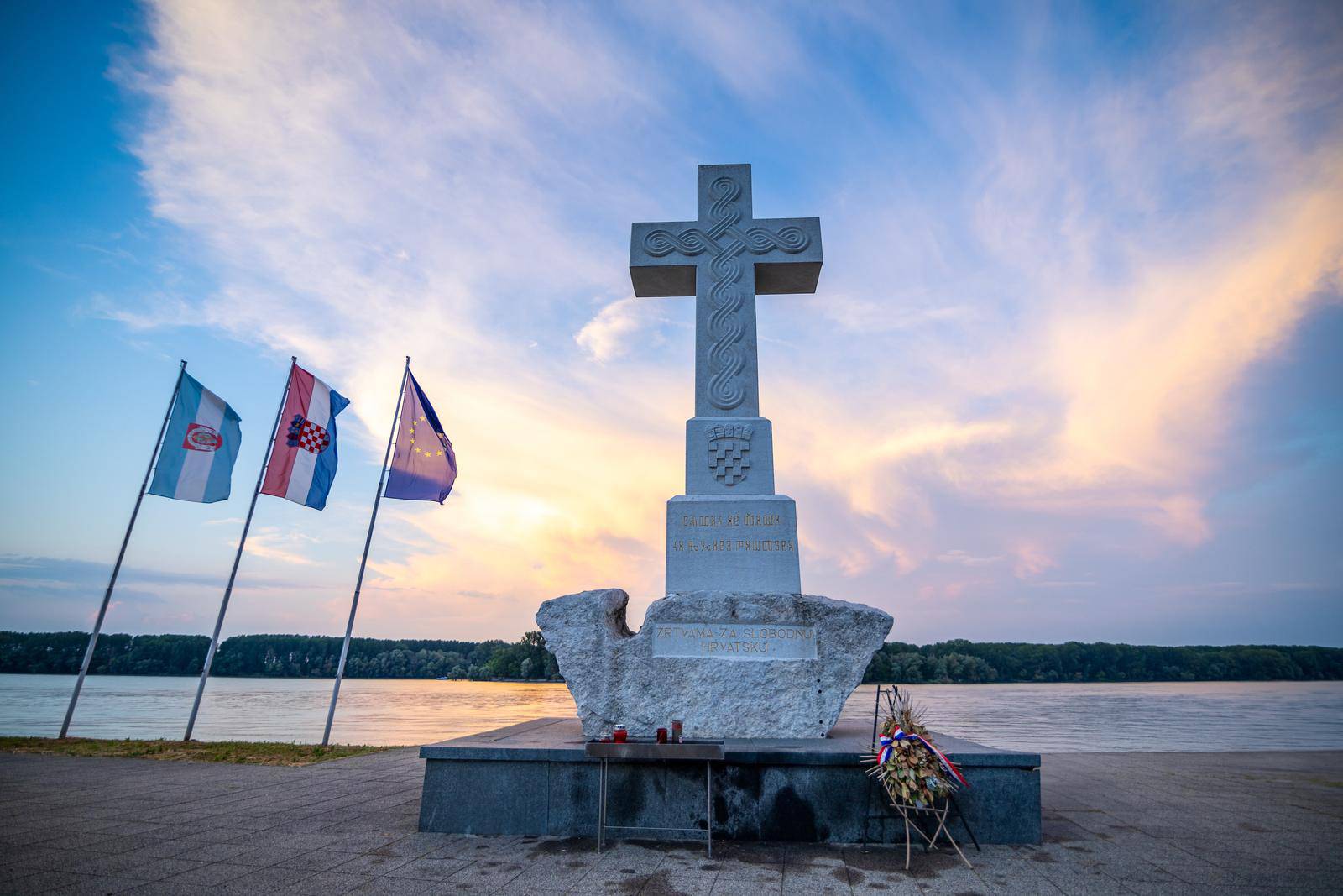 Zalazak sunca u Vukovaru