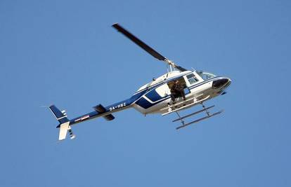 Italija: Helikopter pao kraj jezera, poginulo dvoje ljudi